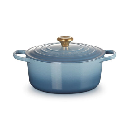 Le Creuset Signature Cast Iron 26cm Casserole Dish