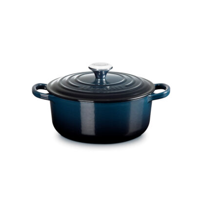 Le Creuset Signature Cast Iron 20cm Casserole Dish